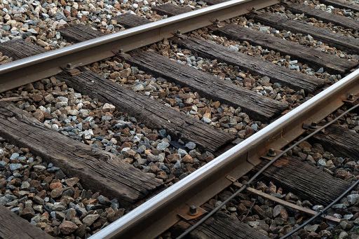 Rail gravel